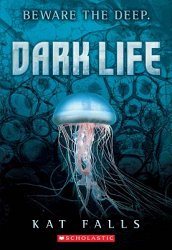 Dark Life, 1-Kat Falls